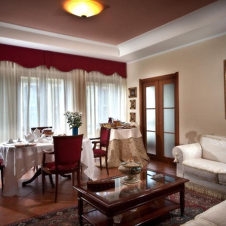 Napoli Porta Di Mare Bed & Breakfast Екстериор снимка